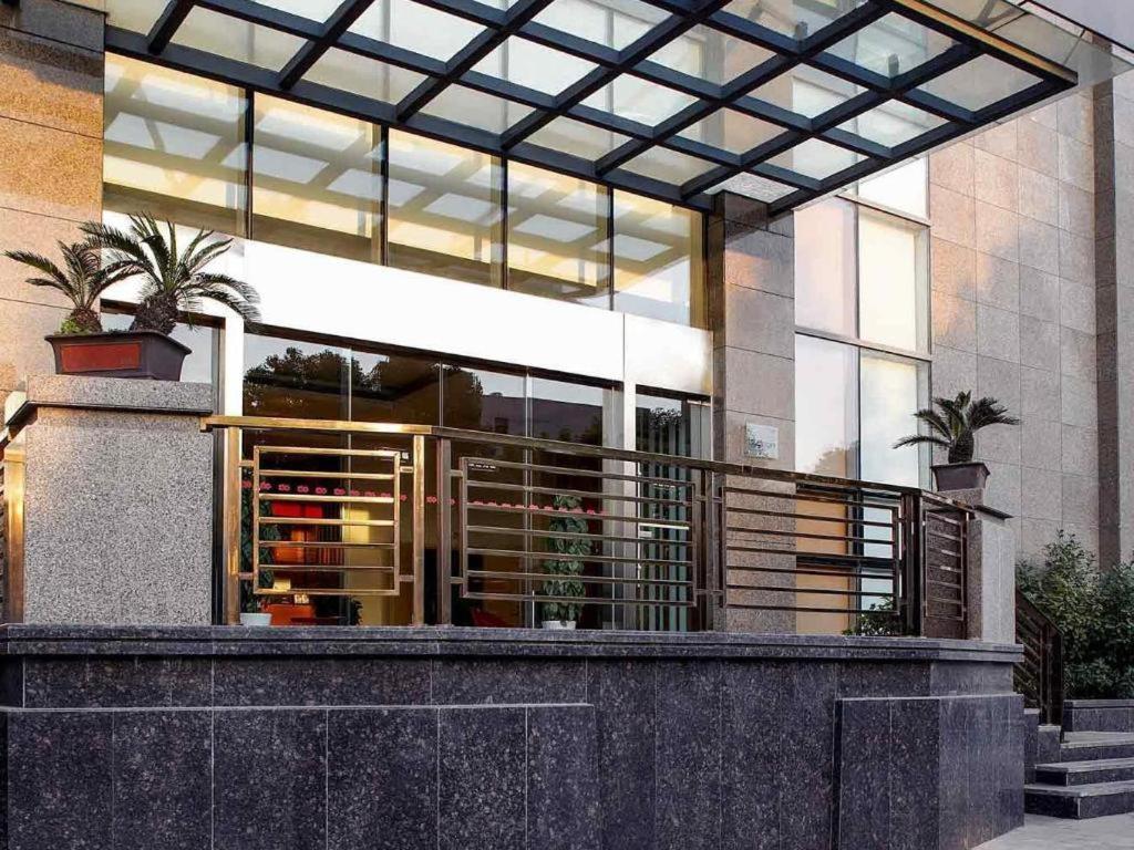 Ibis Styles Wuhan Optics Valley Square Hotel Exterior foto