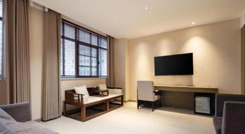 Ibis Styles Wuhan Optics Valley Square Hotel Exterior foto