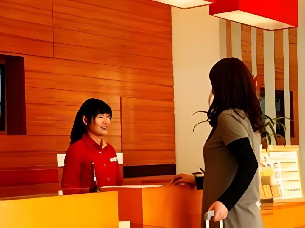 Ibis Styles Wuhan Optics Valley Square Hotel Exterior foto